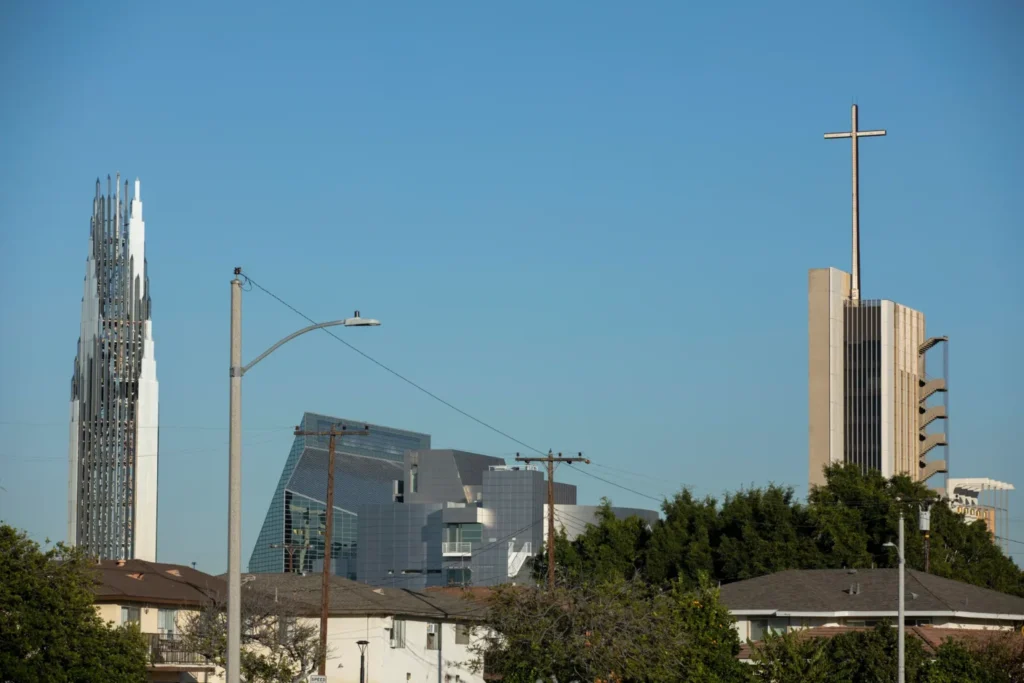 Funeral home serving Garden Grove CA, Saddleback Chapel Mortuary
